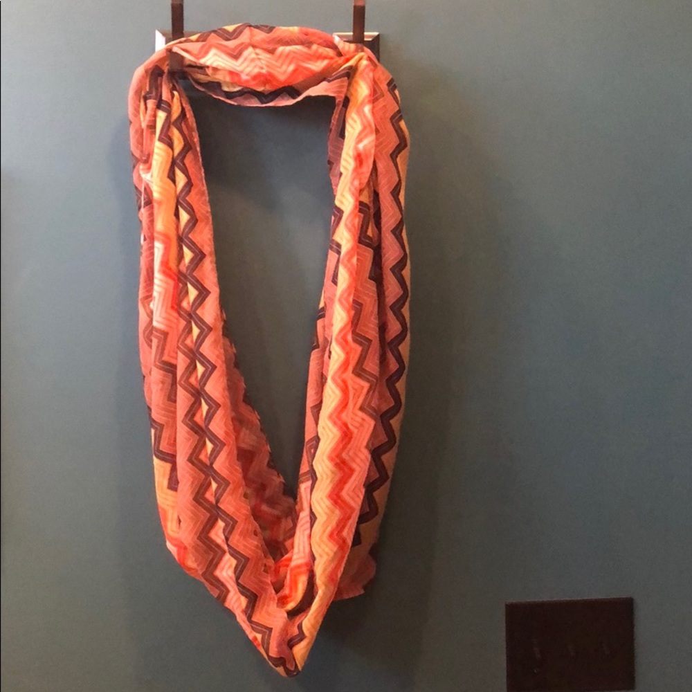 Infinity scarf